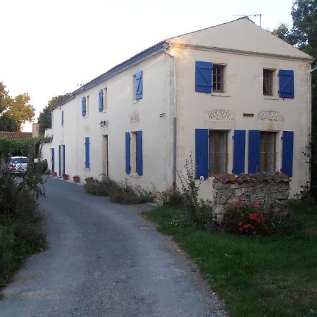 Bed and Breakfast La Platiere Yves Екстер'єр фото