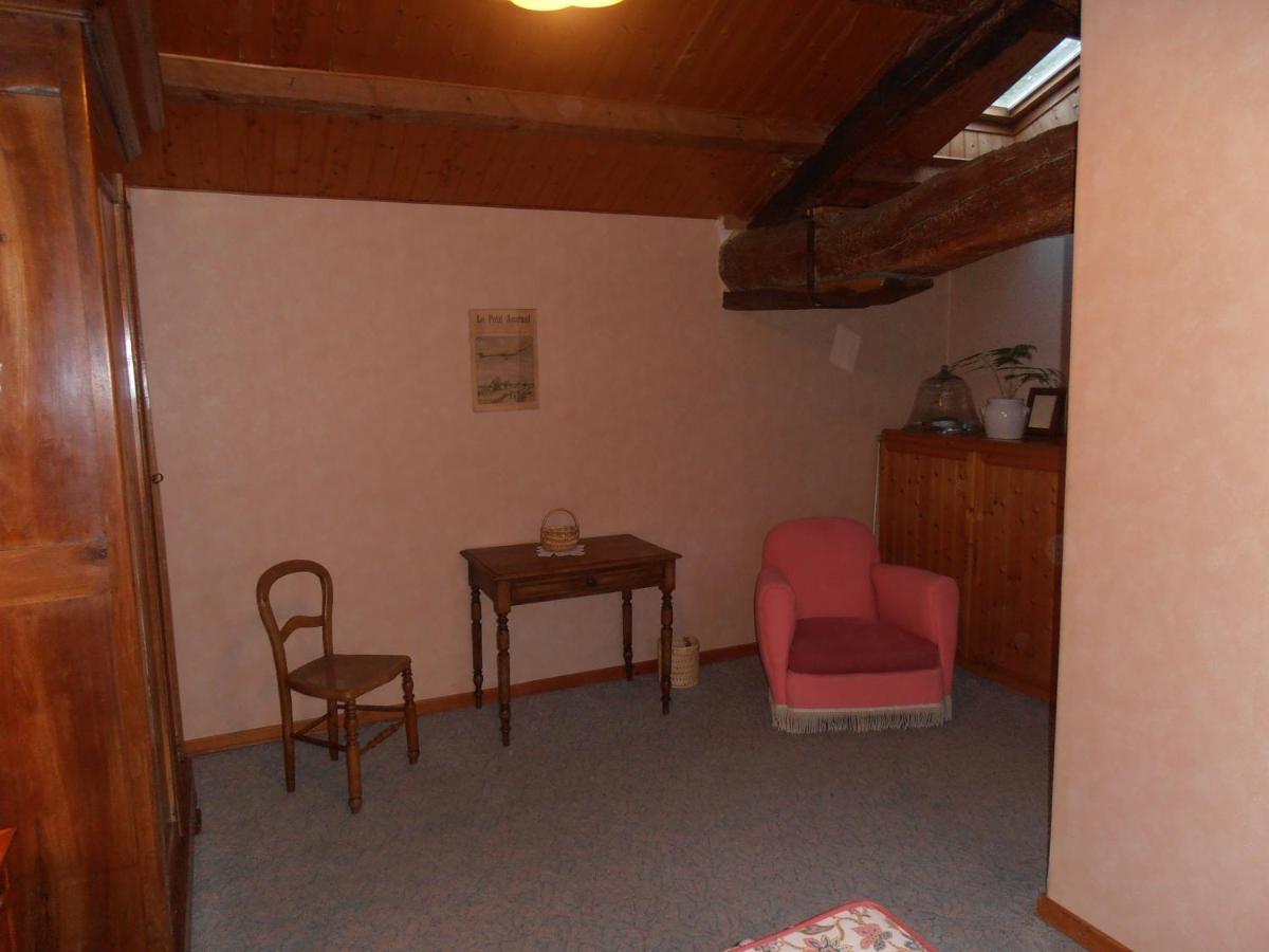Bed and Breakfast La Platiere Yves Екстер'єр фото