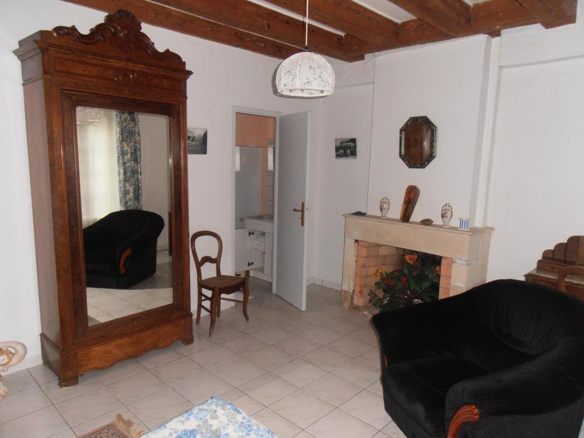 Bed and Breakfast La Platiere Yves Екстер'єр фото